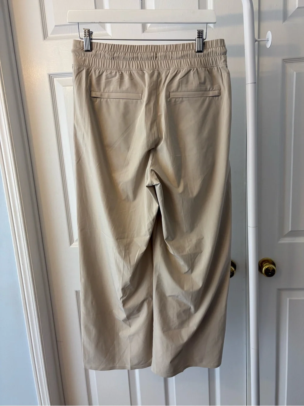 Atheltica Beige Highrise Drawstring Wide Leg Athleisure Pants Size 4 - Picture 5 of 7